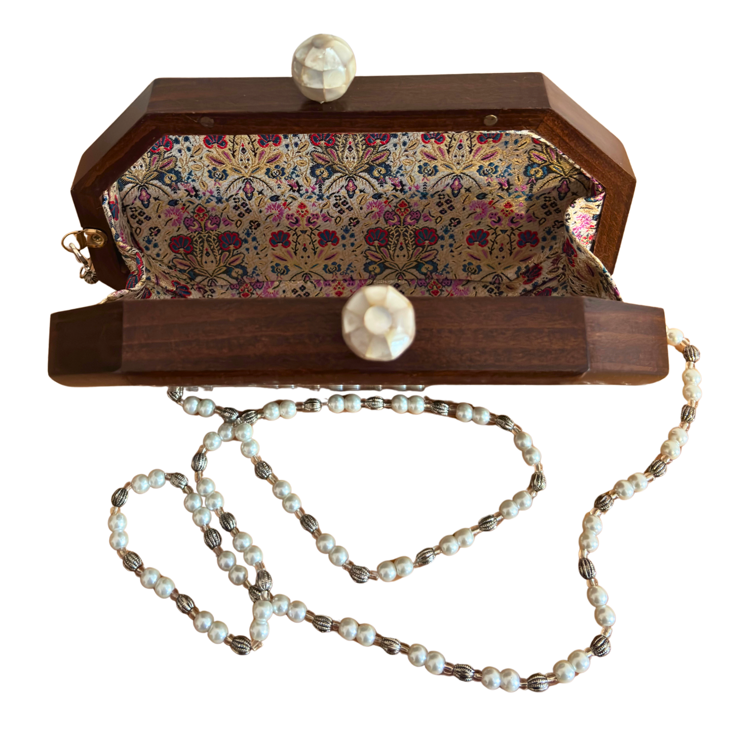 Le Murmure des Roses – Pochette Damasquine en Noyer avec Roses en Nacre et Chaîne de Perles