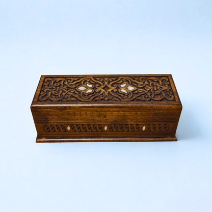 Handcrafted Luxury Carved Box – Mother of Pearl & Velvet Elegance